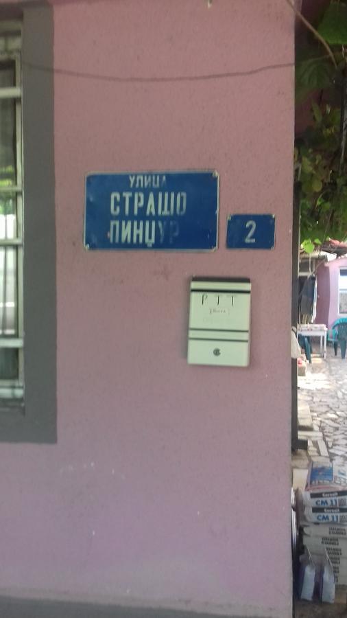 Mimi Pink Hostel Ohrid Buitenkant foto